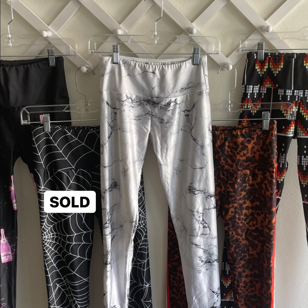 Goldsheep leggings - size MEDIUM